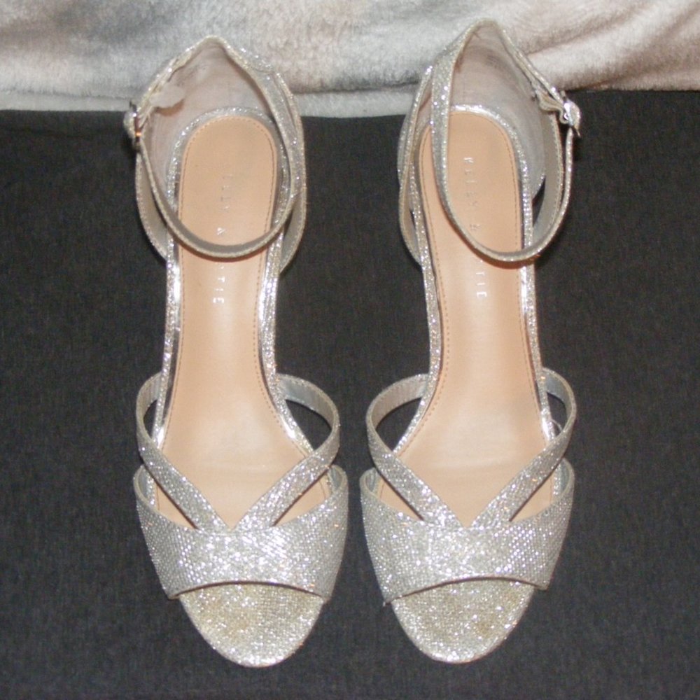 Kelly & Katie Silver Sparkle Sandals - Picture 3 of 15